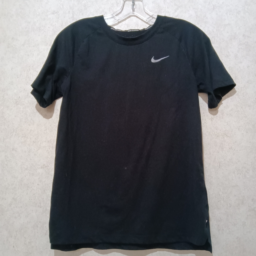 Nike running "Dri-fit" crewneck black short sleeve t-shirt shirt size small